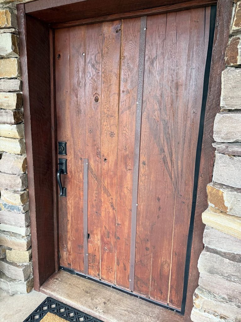 Jenks locksmith servicing residential door lock